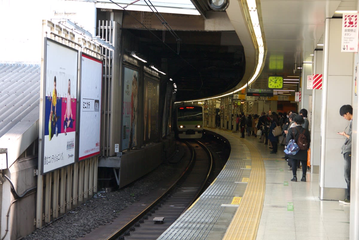 新橋駅から渋谷駅までｊｒ山手線外回り電車で移動する ｐａｒt２ 緑には 東京しかない
