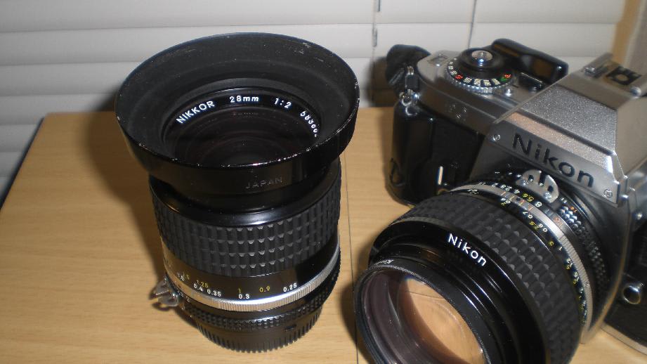 Nikon Ai NIKKOR 28mm F2S（純正フード HN-1付き） - 直6BEAT主義MarkⅡ