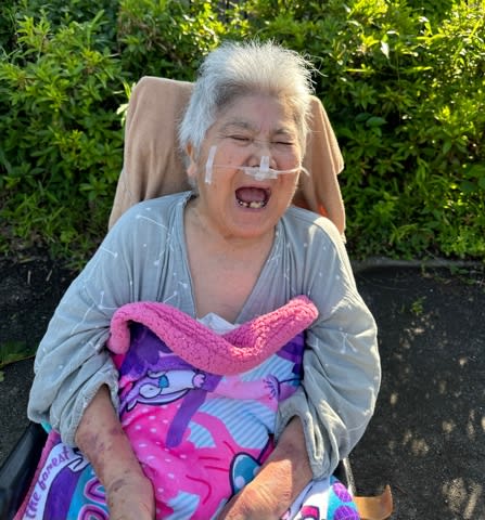 祖母の笑った顔が見られるだけで幸せ。 - 孫による祖母の闘病・介護記録。