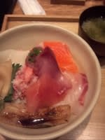海鮮丼