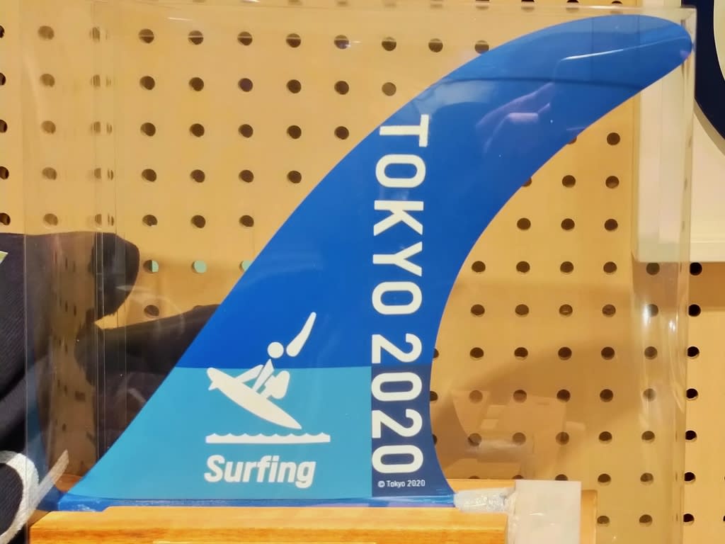 売り出し超特価 TOKYO2020 メモリアルフィン サーフィン