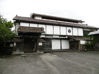 福島県会津若松市の七日町付近は古い建物が多く、歩いて楽しかったです ...