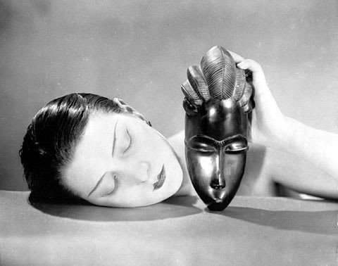 マン・レイ Noire et blanche, 1926 マン・レイ