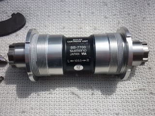 SHIMANO(シマノ) BB-7700 70イタリアン 109.5mm BB-7700