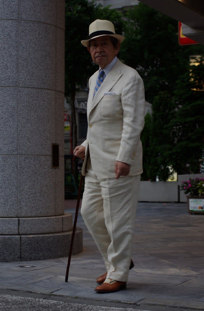 White linen suit - ひと日記