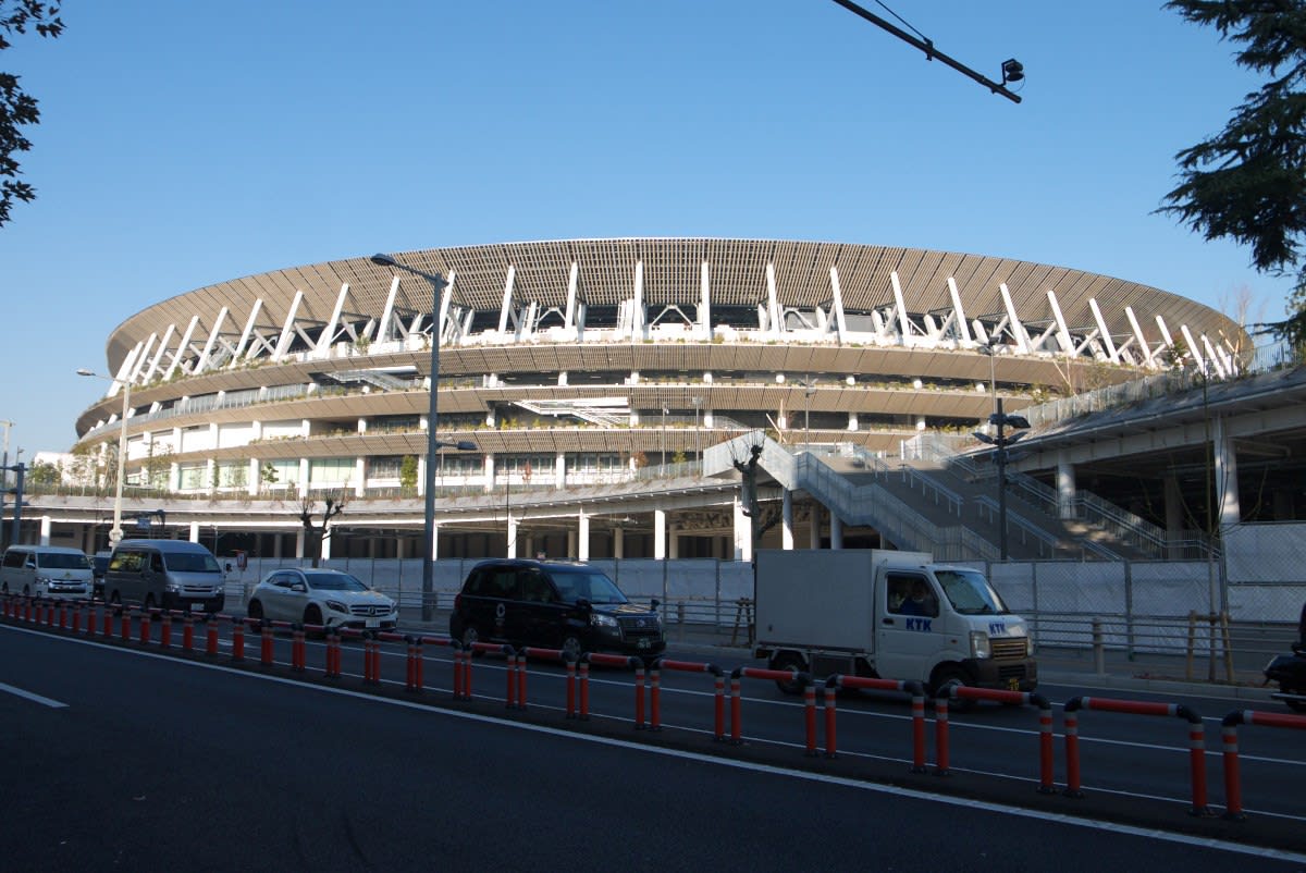 東京オリンピック 新国立競技場の進捗状況 ２０２０年２月１３日 緑には 東京しかない