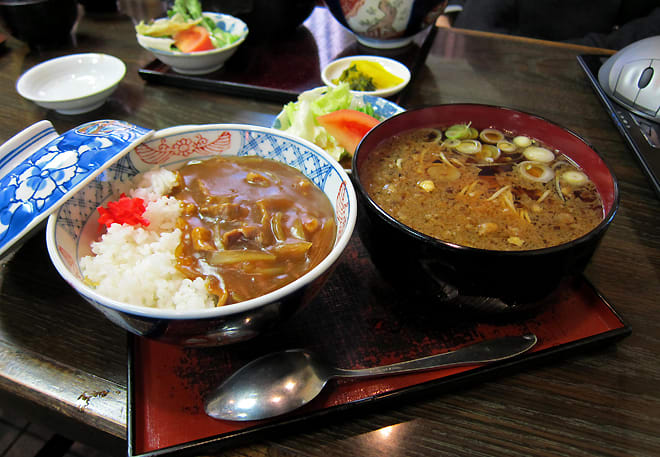 そば屋 立ち食いそば屋カレー のブログ記事一覧 カレーの余韻 8 8 8 ノ