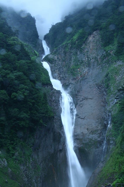 日本一の落差 立山 称名滝 動画 金沢から発信のブログ 風景と花と鳥など