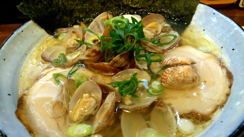 らーめんひとふんばり:あさり特製塩らーめん