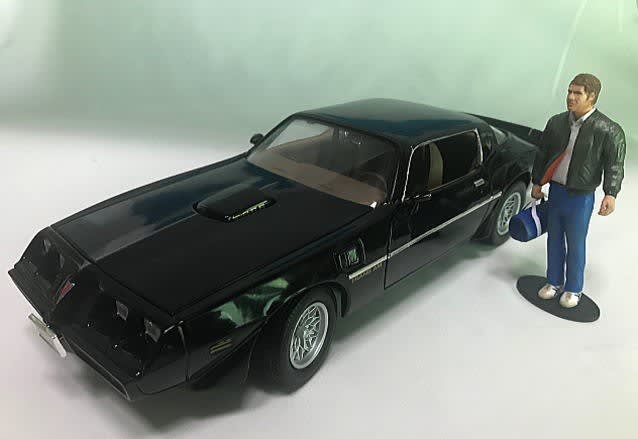 ハンターのトランザムと1/18フィギュア(1/18 1979 Pontiac Trans Am and Custom figure) - RRf  Blog 