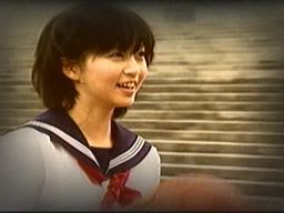 ustv20040605151538.jpg