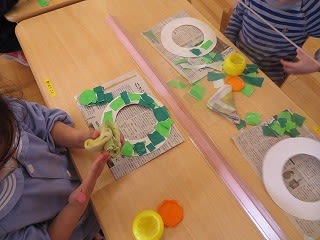 クリスマス製作 こあら組 3歳児 標津認定こども園あおぞら クリスマス製作 こあら組 3歳児 標津認定こども園あおぞら