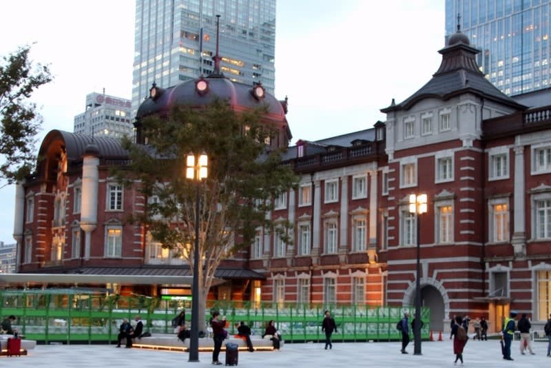 久しぶりの東京駅舎 ライトアップの下見に 写真で綴るすぎさんのブログ