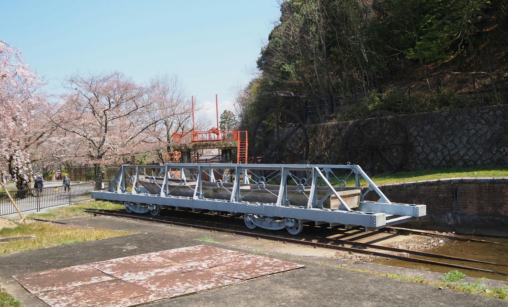 蹴上インクラインの桜 京都で定年後生活