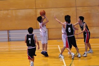 男子バスケ部の試合 対 牟岐中戦 鳴中ブログ