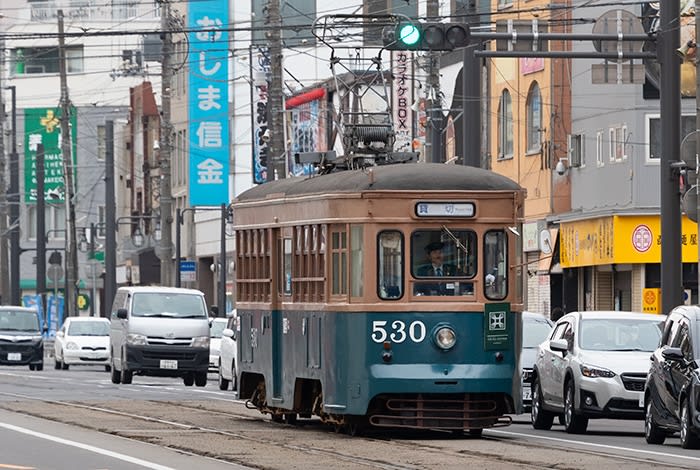 まさか、走っているトコを見れるとは♪ 函館市電500形 - 鉄風味