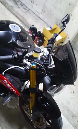 Speed Triple R 14 スピードトリプルr オイル交換3回目 4127キロ 15 04 05 Go Your Own Way 気ままな日記