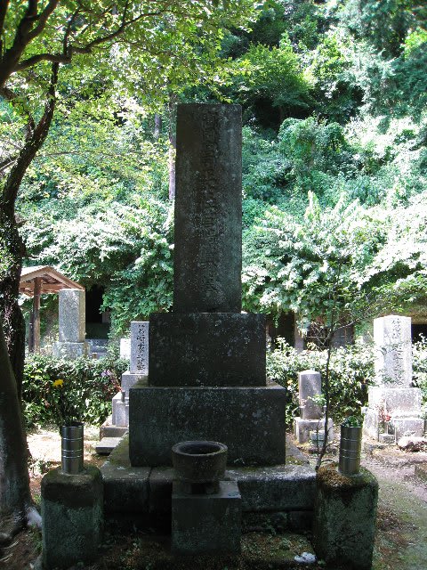8月29日 鎌倉調査 探墓巡礼顕彰会 歴史研究会連携団体による墓碑調査プロジェクト 8月29日 鎌倉調査 探墓巡礼顕彰会 歴史研究会連携団体による墓碑調査プロジェクト