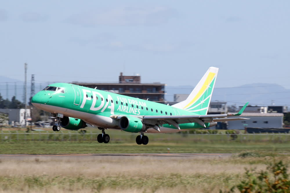 最適な価格 航空機・ヘリコプター FDA ERJ-170 JA04FJ Greem 航空機 