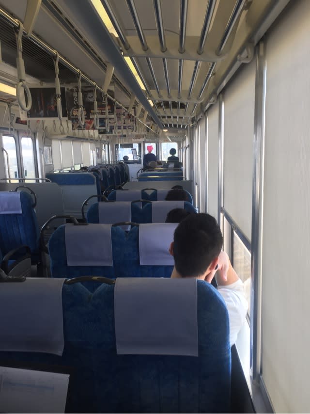 一番奥にいるのがピンクリボンのおじさん N003の実事求是な日々 一番奥にいるのがピンクリボンのおじさん N003の実事求是な日々