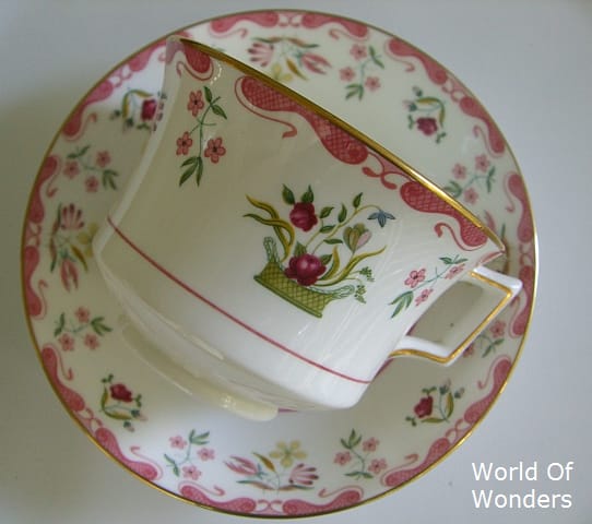 廃盤品> イギリス製 ウエッジウッド ビアンカ カップ&ソーサー - わ
