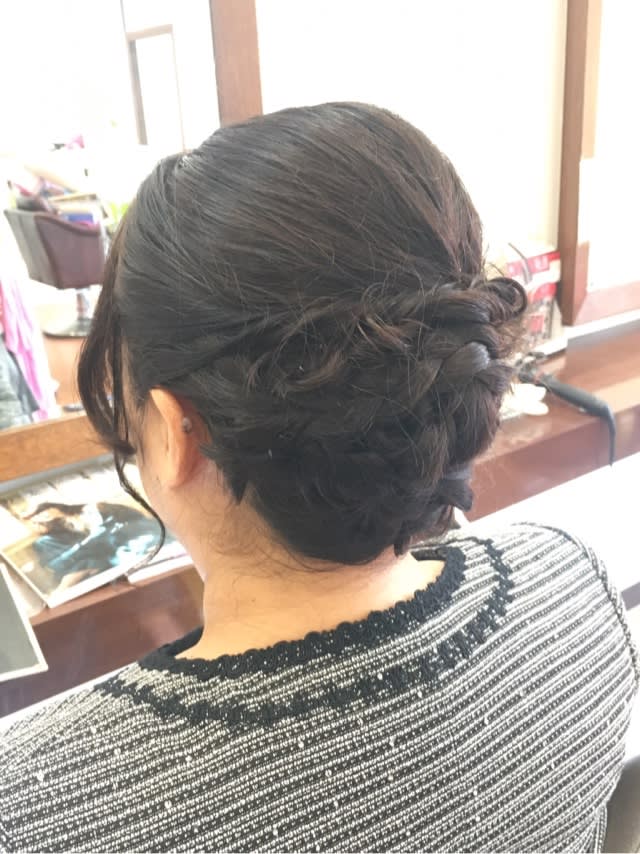 ヘアセット まとめ髪 ミディアム ロング Leopard Hair Style Blog 千葉みなとにある女性 スタッフのみの美容室レオパードヘアスタイルブログ