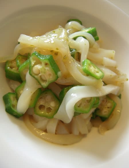 イカそうめんとオクラの柚子こしょう和え 食う 飲む 遊ぶろぐ