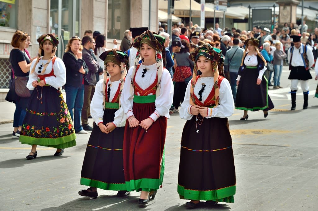 サルディーニャの民族衣装 女性編その２ カリアリ イタリア 写真撮りまくり