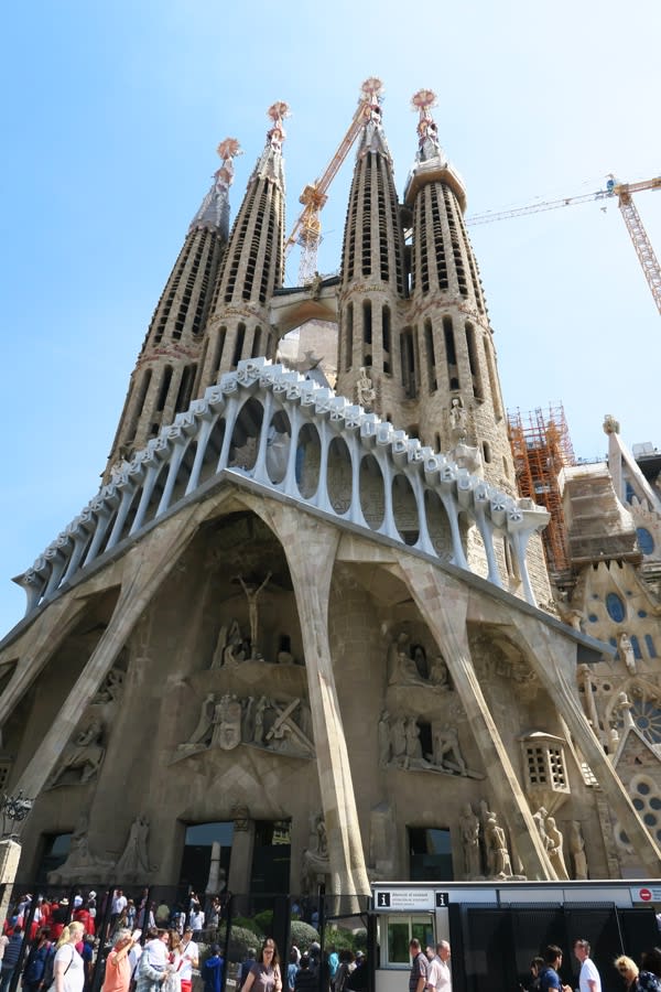 サグラダ ファミリア 受難のファサード Sagrada Familia Facana De La Passio Barcelona 4 The Die Is Cast