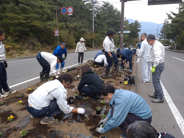 【環境ボランティア】～ 花植え替え作業 ～ №4