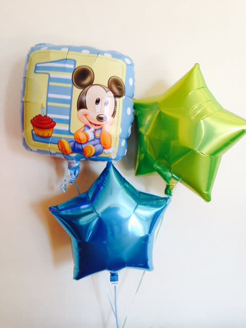 １歳誕生日プレゼントなら格安のバルーンギフト ディズニーミッキーバルーン バルーンギフトはバルーンコネクション お問い合わせa Balloonconnection Jp
