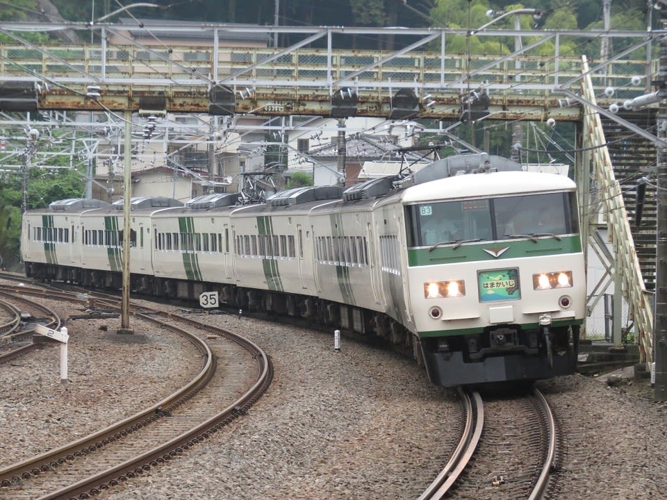相模湖駅進入中9061m 大宮総合車両センター185系b3編成 はまかいじ 中央鉄道日報 相模湖駅進入中9061m 大宮総合車両センター185系b3編成 はまかいじ 中央鉄道日報