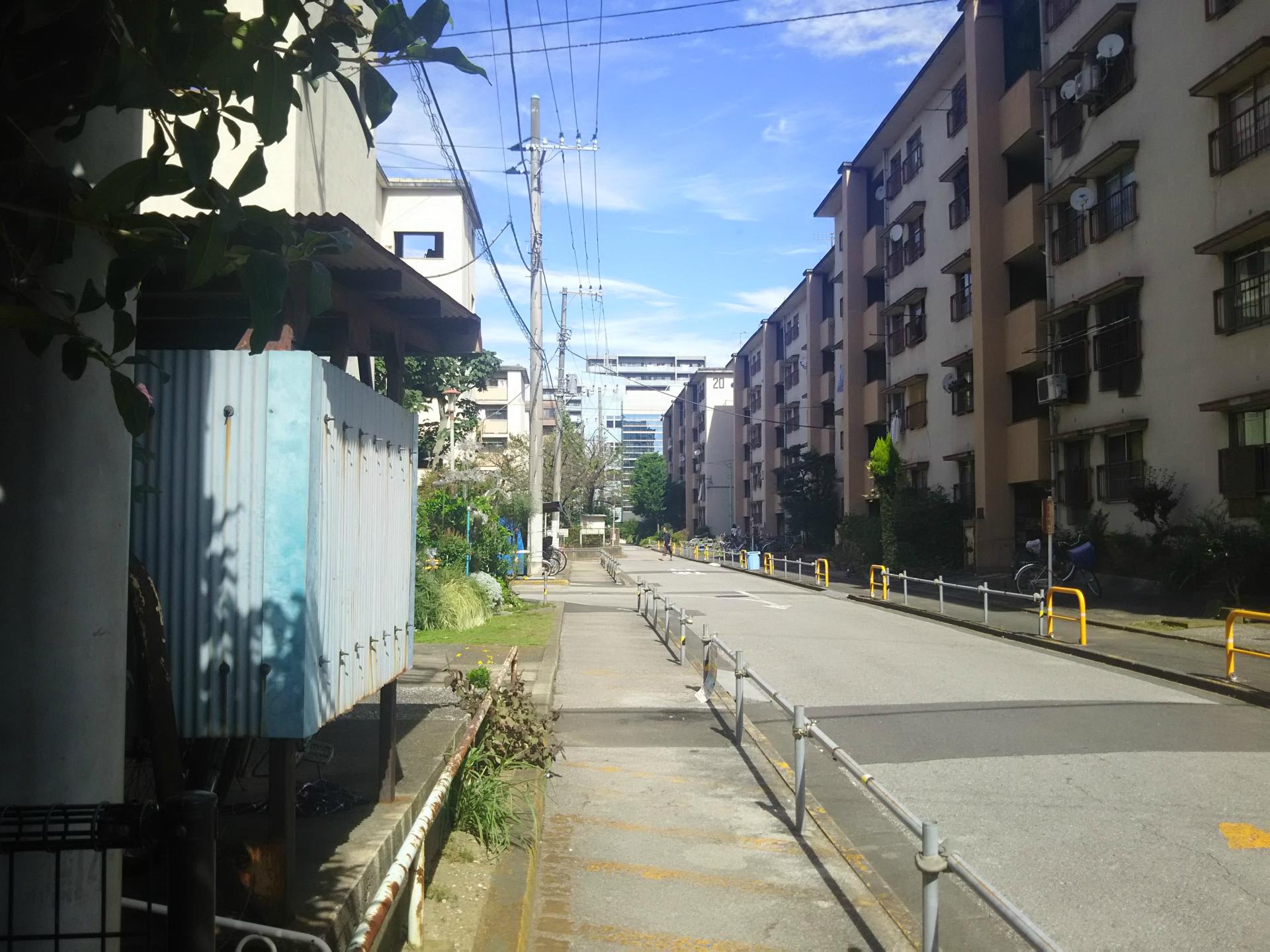 都営辰巳1丁目アパート 荒川三歩 都営辰巳1丁目アパート 荒川三歩
