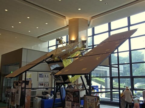 小惑星探査機はやぶさ