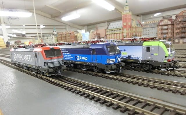 ヨーロッパ汎用電気機関車 ベクトロン (Vectron) - こてはし ヨーロッパ汎用電気機関車 ベクトロン (Vectron) - こてはし