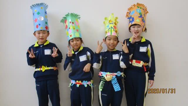 2年生図工 わっかでへんしん 新 春西広場