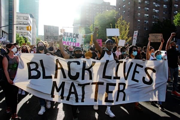 Black Lives Matter Getupenglish