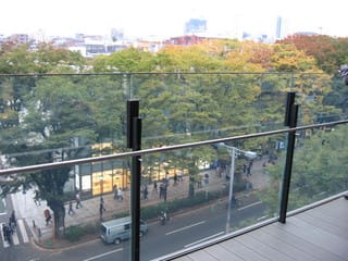 表参道ヒルズ Gyre ジャイル ブルガリビルの4階カフェから見た表参道ヒルズ 表参道ヒルズ専門 完全攻略ブログ 全テナント掲載 表参道ヒルズ Gyre ジャイル ブルガリビルの4階カフェから見た表参道ヒルズ 表参道ヒルズ専門 完全攻略ブログ 全テナント掲載