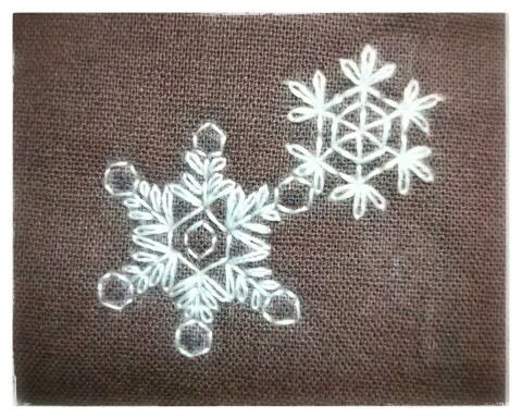雪の結晶 刺繍してみた 双子でほっこり刺繍の布物制作記 Chicchi
