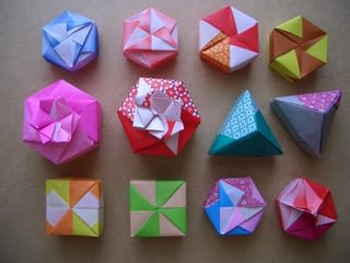折り紙で折る箱 その２ 花かご