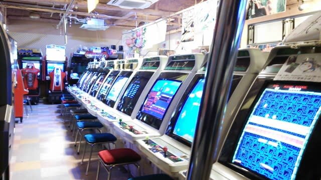 数十年前の レトロゲーム で遊べる ゲームセンター 高田馬場ゲーセンミカド 孤独の東京ぶらりひとり旅