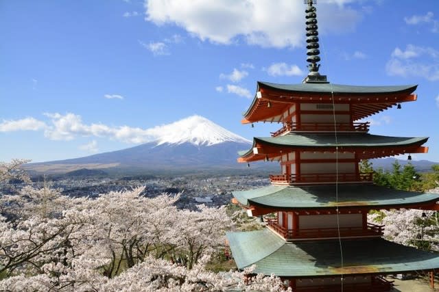 富士山 桜 五重の塔 のフリー素材 商用利用可能 オドフラン いつもどこかに なるほど を