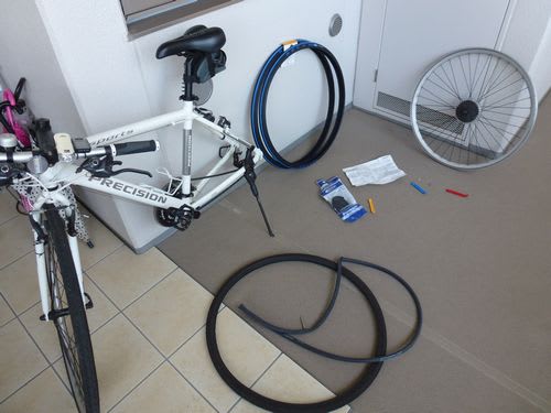 自転車後輪のチューブ交換の仕方