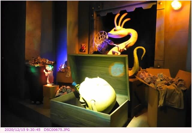 モンスターズ インク ライド ゴーシーク 都内散歩 散歩と写真