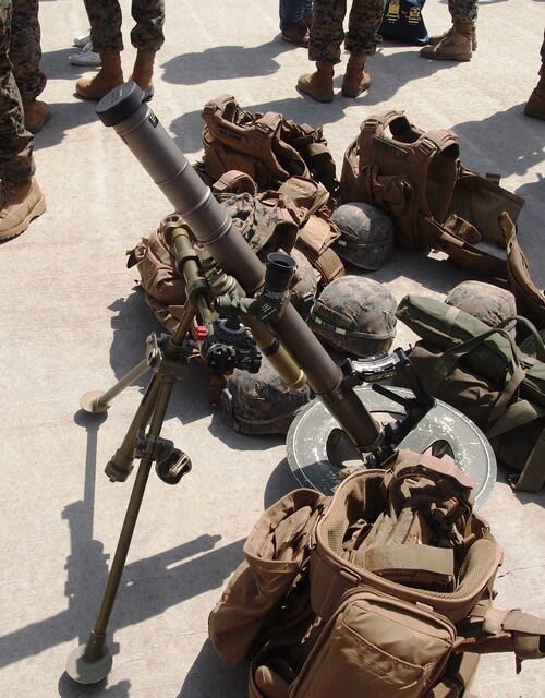 M224 60mm 迫撃砲 （米軍海兵隊） - 観光列車から！ 日々利用の乗り物まで