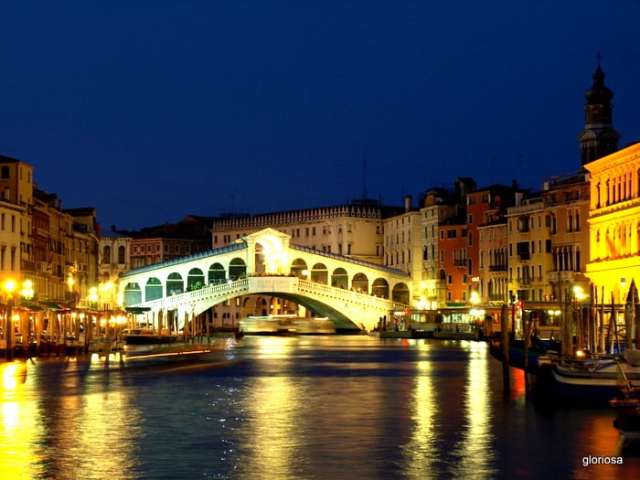 カナルグランデ 大運河 に架かる４つの橋 ヴェネツィアの橋 新イタリアの誘惑