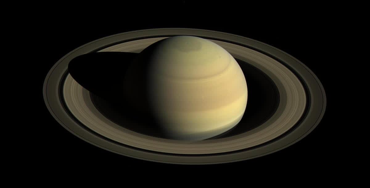 2016年4月にNASAの土星探査機“カッシーニ”が撮影した土星。（Credit: NASA/JPL-Caltech/Space Science Institute）