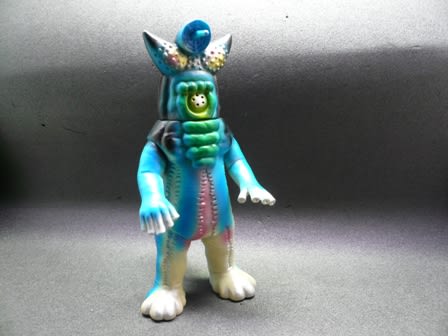サウンドギラー - 怪しい隣人 ~ウルトラ怪獣ソフビ~ サウンドギラー - 怪しい隣人 ~ウルトラ怪獣ソフビ~