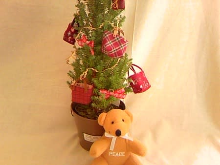 Linda の家のクリスマスツリー ハンドメイド布小物 Linda の家