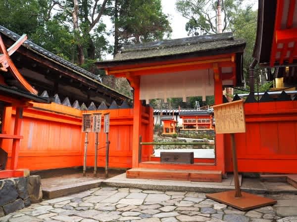 春日大社 3 後殿末社・藤浪之屋 <奈良県奈良市春日野町> - 水早